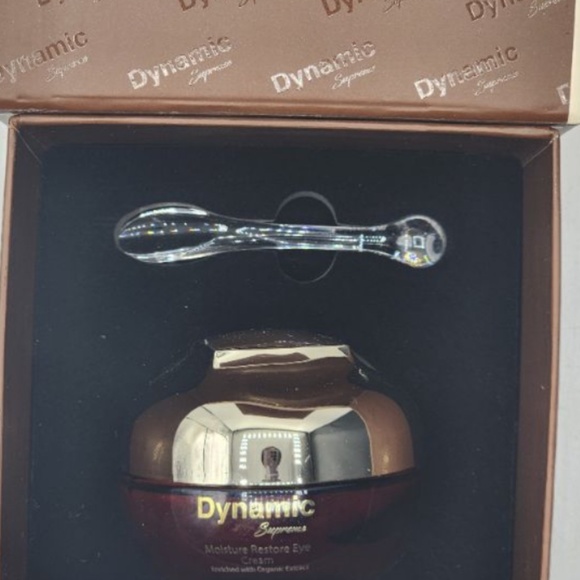 Dynamic - Picture 1 of 3